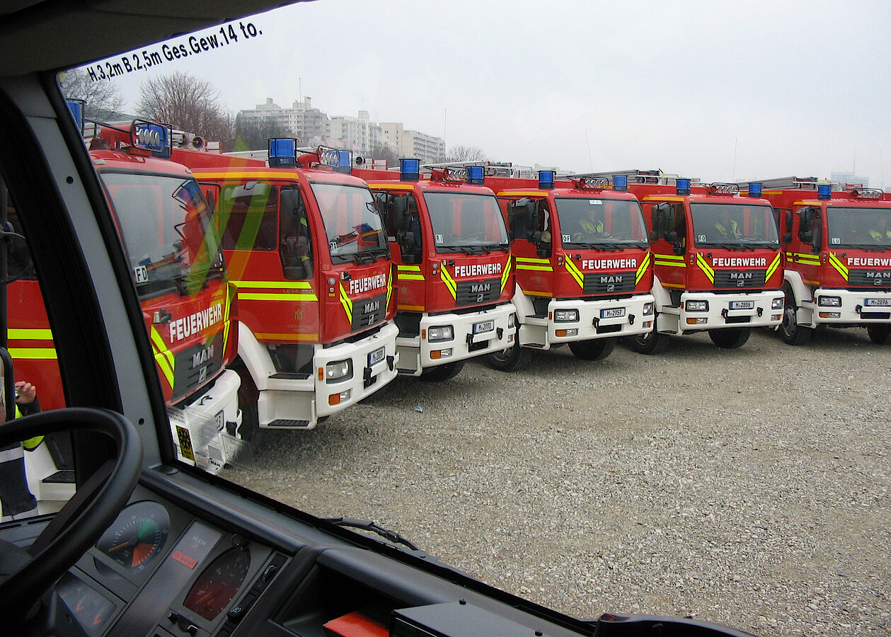 Pressluftfanfare** Engines Responding / MAN LF 16/12 & MAN HLF 16